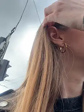 Snapshot of FReyja_44 chatting on March 27, 11:32 am FReyja 44 online show from March 27, 11:32 am