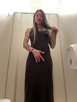 Snapshot of SaintSquirt chatting on June 6, 3:50 pm SaintSquirt online show from June 6, 3:50 pm