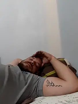 Snapshot of OGpuppetdaddy chatting on March 27, 1:55 pm OGpuppetdaddy online show from March 27, 1:55 pm