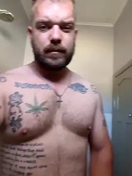 Snapshot of OGpuppetdaddy chatting on March 29, 8:25 am OGpuppetdaddy online show from March 29, 8:25 am