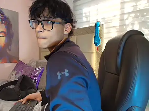 Snapshot of mathias_oberlin chatting on March 26, 8:14 pm mathias oberlin online show from March 26, 8:14 pm