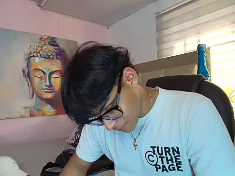 Snapshot of mathias_oberlin chatting on March 28, 7:35 pm mathias oberlin online show from March 28, 7:35 pm