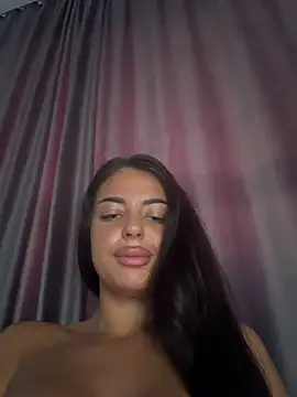 OlyviaDelight online show from July 8, 7:13 am