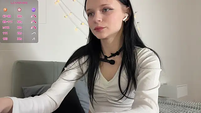 Snapshot of meowchaa chatting on April 21, 5:28 pm meowchaa online show from April 21, 5:28 pm