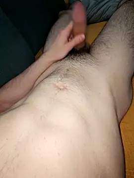 Snapshot of Skousy chatting on April 7, 2:50 pm Skousy online show from April 7, 2:50 pm