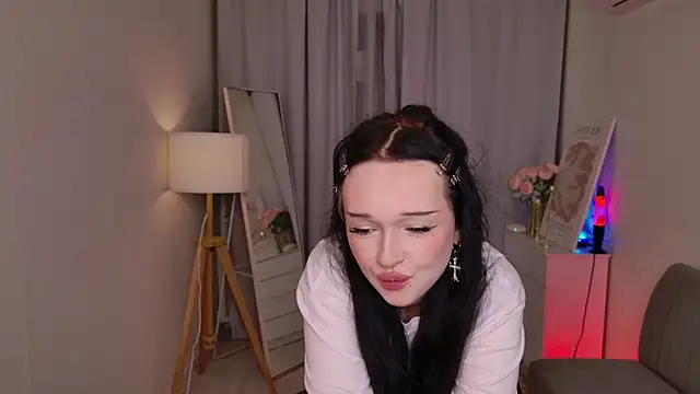 Snapshot of Flora_Ray chatting on March 25, 1:50 pm Flora Ray online show from March 25, 1:50 pm