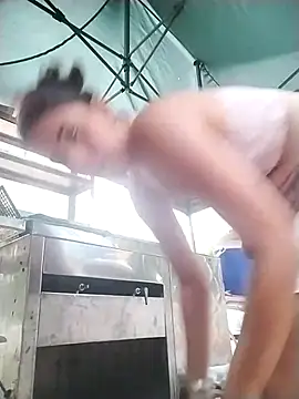 Snapshot of wet_vika chatting on March 26, 11:05 am wet vika online show from March 26, 11:05 am