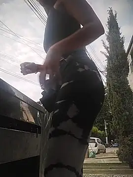 Snapshot of wet_vika chatting on March 28, 11:21 am wet vika online show from March 28, 11:21 am