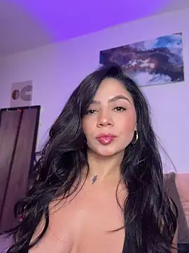 Snapshot of Kathlopez chatting on May 8, 11:04 am Kathlopez online show from May 8, 11:04 am
