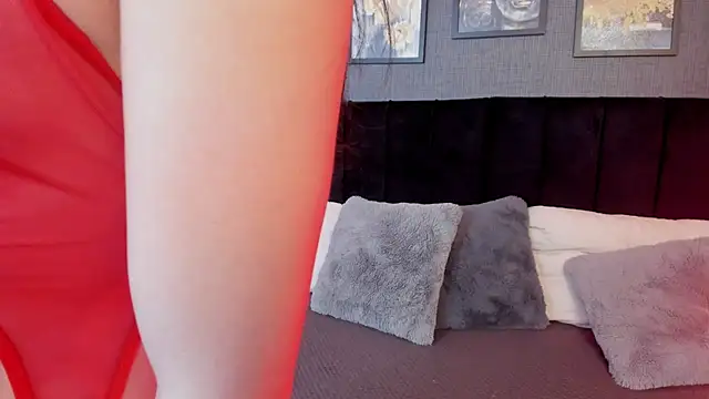 Hanna  mitsury  online show from July 27, 1:18 pm