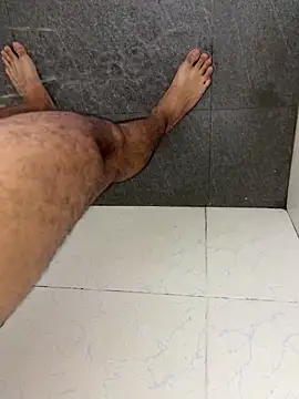 Snapshot of ako0802 chatting on March 25, 4:18 am ako0802 online show from March 25, 4:18 am