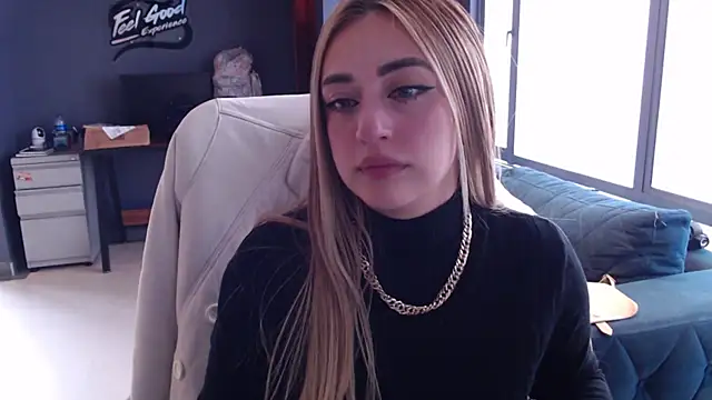 Snapshot of _mykinkydoll_ chatting on March 26, 6:24 pm mykinkydoll online show from March 26, 6:24 pm