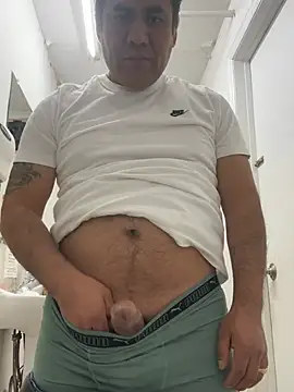 Snapshot of Crossroads5214 chatting on March 25, 7:42 pm Crossroads5214 online show from March 25, 7:42 pm