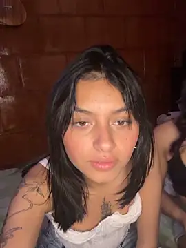 Snapshot of lulu_AG chatting on April 6, 3:15 am lulu AG online show from April 6, 3:15 am