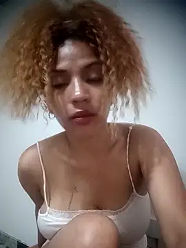 Snapshot of SolashLitzy_Curly chatting on June 1, 12:29 pm SolashLitzy Curly online show from June 1, 12:29 pm