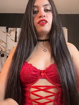 Darkrisnah online show from May 8, 9:20 pm