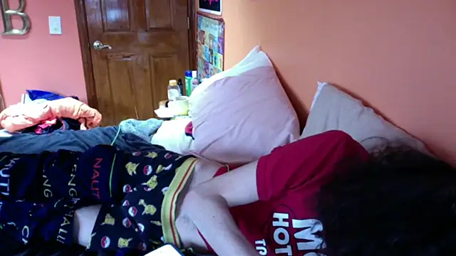 Teddy4420 online show from March 25, 2:45 pm