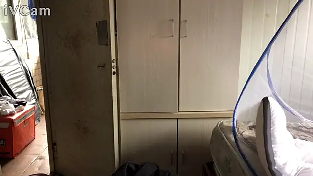 Snapshot of dyjdddttj chatting on March 27, 3:12 am dyjdddttj online show from March 27, 3:12 am