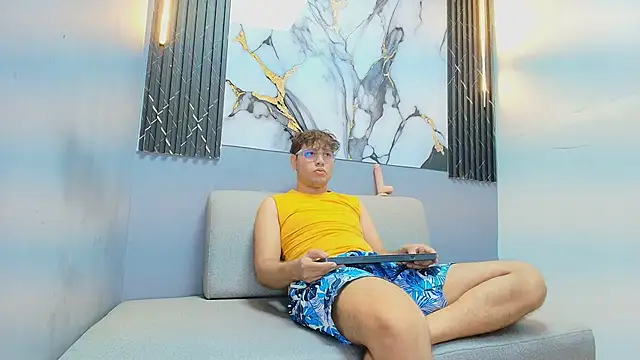 PAULO PARKER2 online show from March 25, 3:56 am