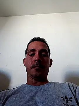 Snapshot of Gabriel_leon33 chatting on March 27, 8:30 pm Gabriel leon33 online show from March 27, 8:30 pm