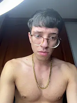 ArthurDaviess online show from March 27, 8:26 am