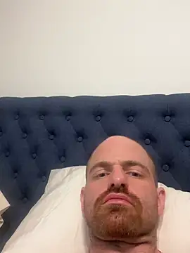 Snapshot of whitelioncody chatting on April 15, 6:20 am whitelioncody online show from April 15, 6:20 am