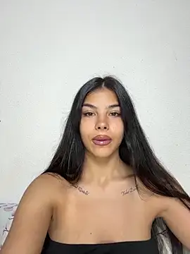 Crissdesire online show from July 16, 11:49 am