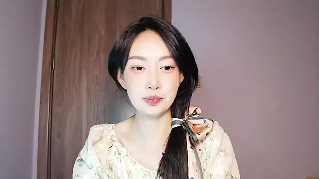 Snapshot of anan_882 chatting on April 14, 2:17 am anan 882 online show from April 14, 2:17 am
