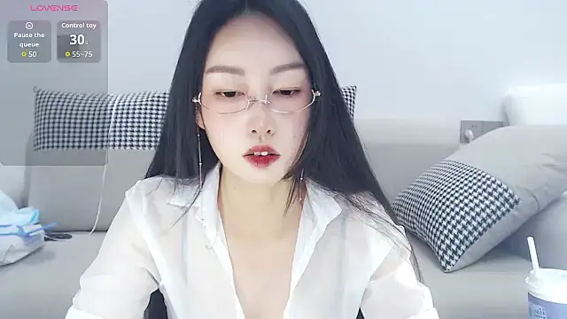 Snapshot of anan_882 chatting on July 7, 2:36 am anan 882 online show from July 7, 2:36 am