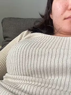 Snapshot of Molly242424- chatting on March 25, 1:17 pm Molly242424- online show from March 25, 1:17 pm