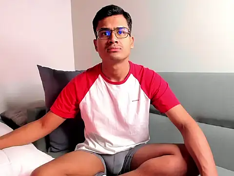 ThiagoVega  online show from July 30, 3:49 am