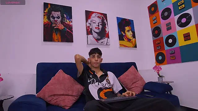 Martony Storm online show from March 27, 7:13 pm