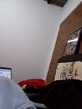 Snapshot of lat99005 chatting on March 25, 2:56 pm lat99005 online show from March 25, 2:56 pm