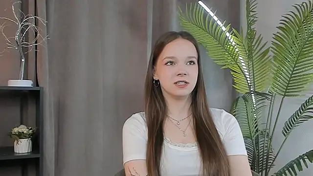 KiraGbur online show from March 26, 8:09 am