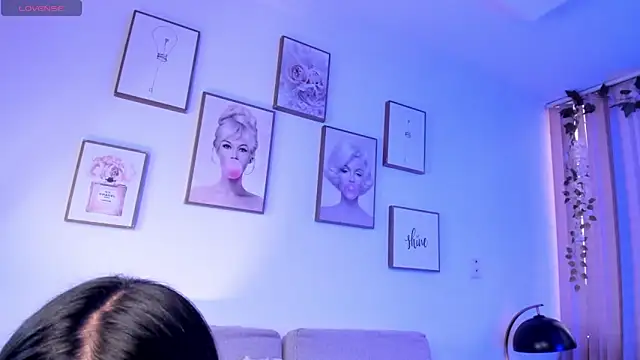 emilydolly  online show from May 31, 1:29 pm