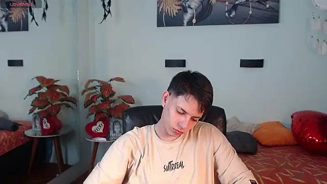 Snapshot of RoaSexi25 chatting on March 28, 3:28 am RoaSexi25 online show from March 28, 3:28 am