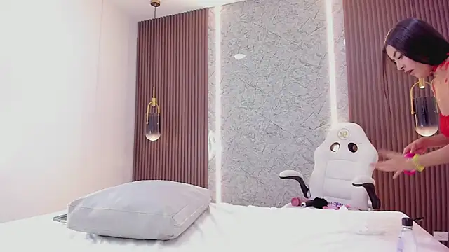 Snapshot of charlotte_howard chatting on March 30, 3:18 am charlotte howard online show from March 30, 3:18 am