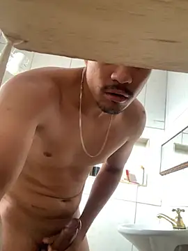 Snapshot of novinhho chatting on March 28, 11:43 am novinhho online show from March 28, 11:43 am