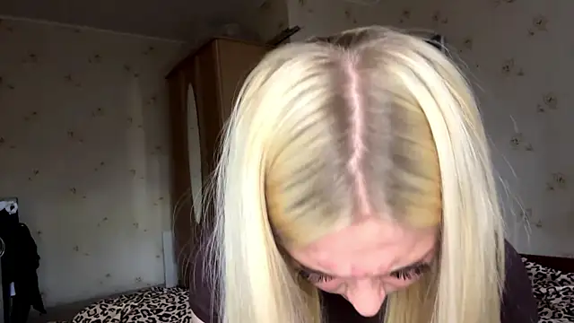 Sophia Blonde online show from June 10, 3:22 pm
