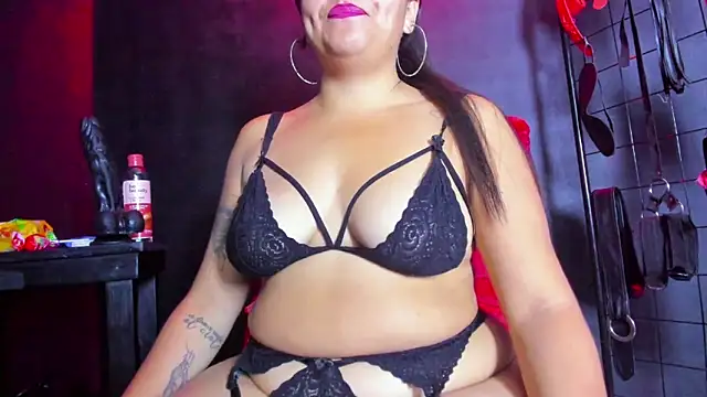 Snapshot of ANTONELLA_BDSM chatting on March 24, 7:52 pm ANTONELLA BDSM online show from March 24, 7:52 pm