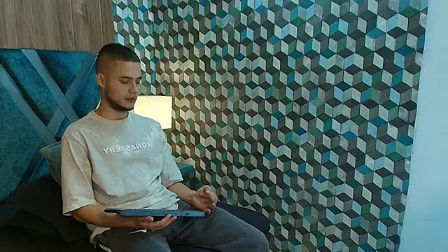 Joaho Fernandez online show from May 10, 9:31 pm