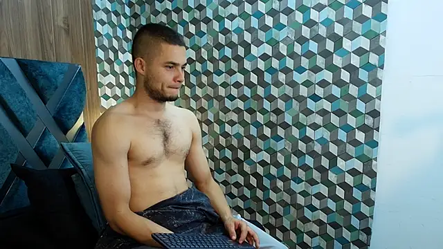 Joaho Fernandez online show from June 3, 8:58 pm