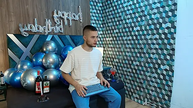 Joaho Fernandez online show from July 8, 9:41 pm