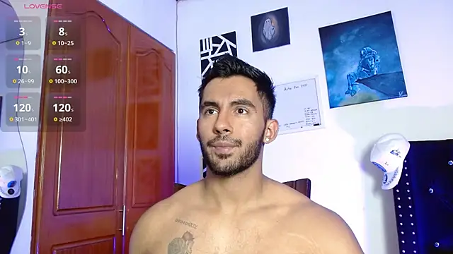 romanpearce  online show from June 19, 9:07 pm