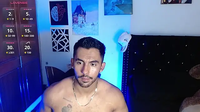 romanpearce  online show from July 14, 6:24 pm