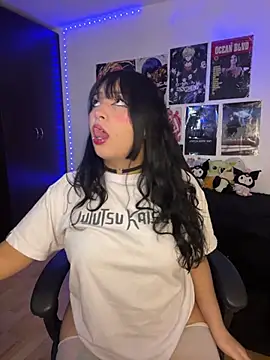 Snapshot of Hinataaa_ chatting on April 15, 5:03 am Hinataaa online show from April 15, 5:03 am