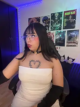 Snapshot of Hinataaa_ chatting on May 7, 3:45 am Hinataaa online show from May 7, 3:45 am