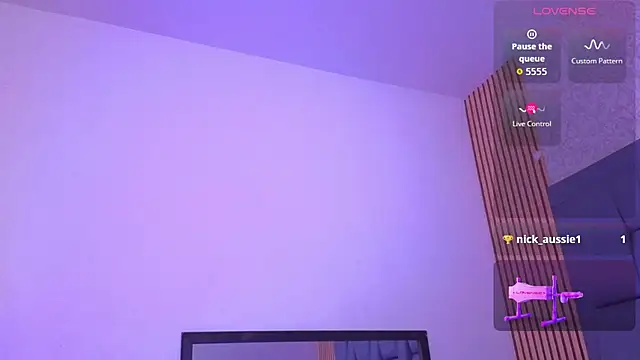 karamoss online show from July 28, 2:24 pm