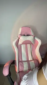 alexandra x  online show from April 4, 10:51 pm