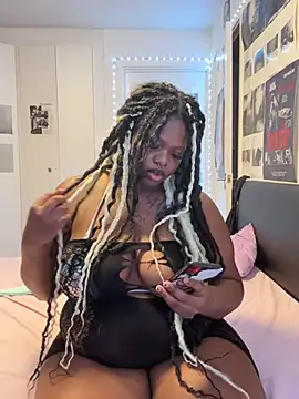Nyla xox online show from June 5, 8:47 pm